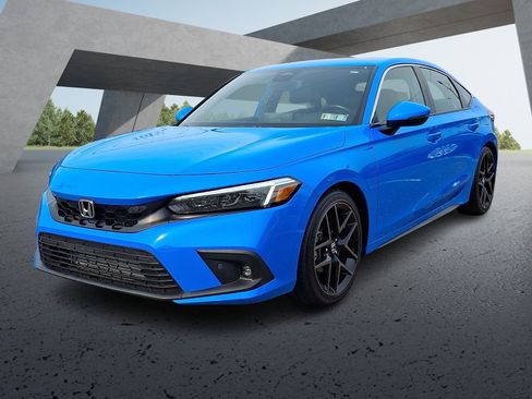 Used 2024 Honda Civic Sport Touring image 3