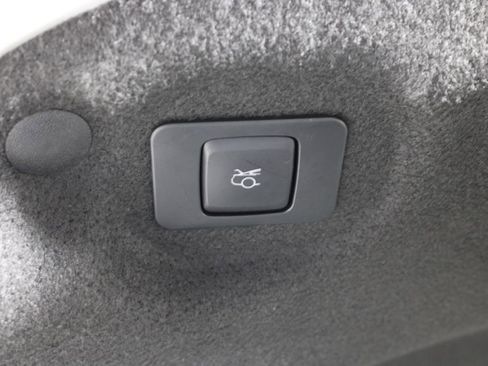 Used 2015 Lincoln MKZ w/ Equipment Group 102A Reserve image 16