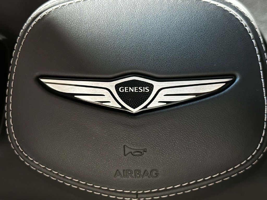 Used 2023 Genesis G90 3.5T AWD/4WD image 26
