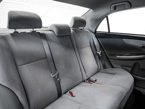 Used 2012 Toyota Corolla LE image 22