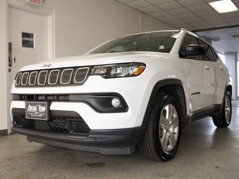 Used 2022 Jeep Compass Latitude image 19