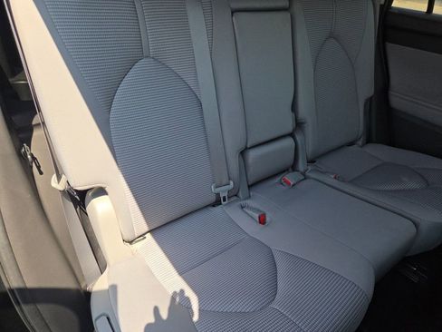 Used 2023 Toyota Highlander L FWD image 26