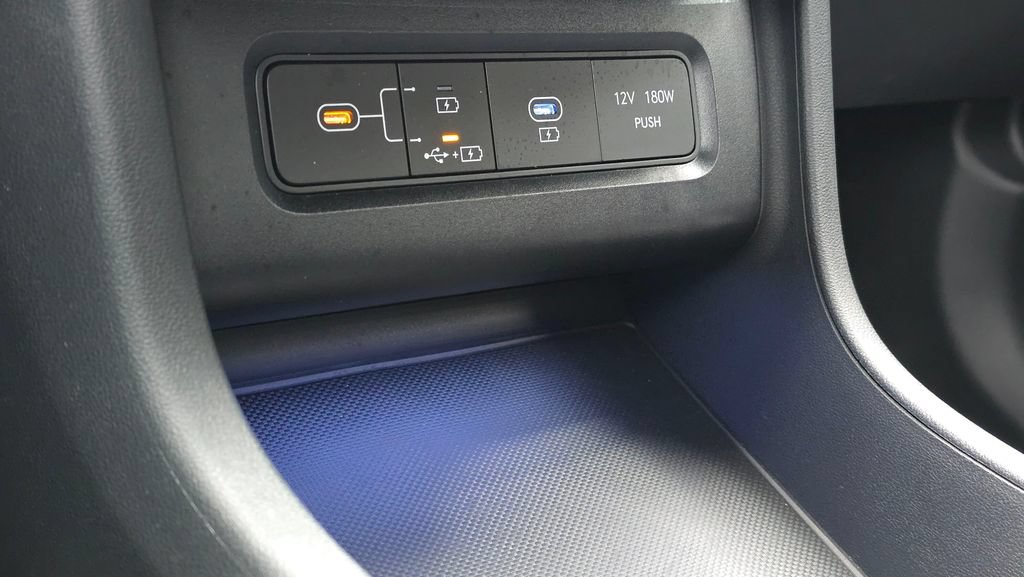 Used 2026 Hyundai Tucson Limited AWD/4WD image 35