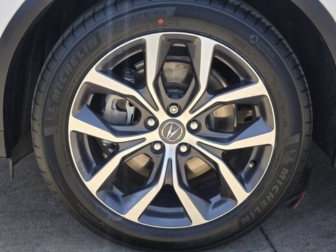Certified 2022 Acura MDX w/ Technology Package FWD image 12