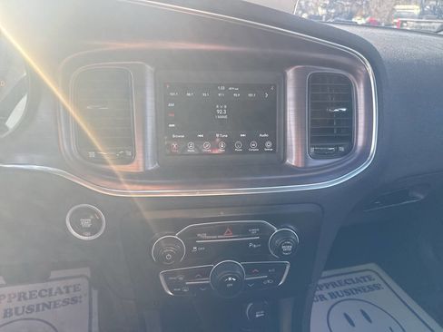 Used 2018 Dodge Charger SXT w/ Blacktop Package image 28