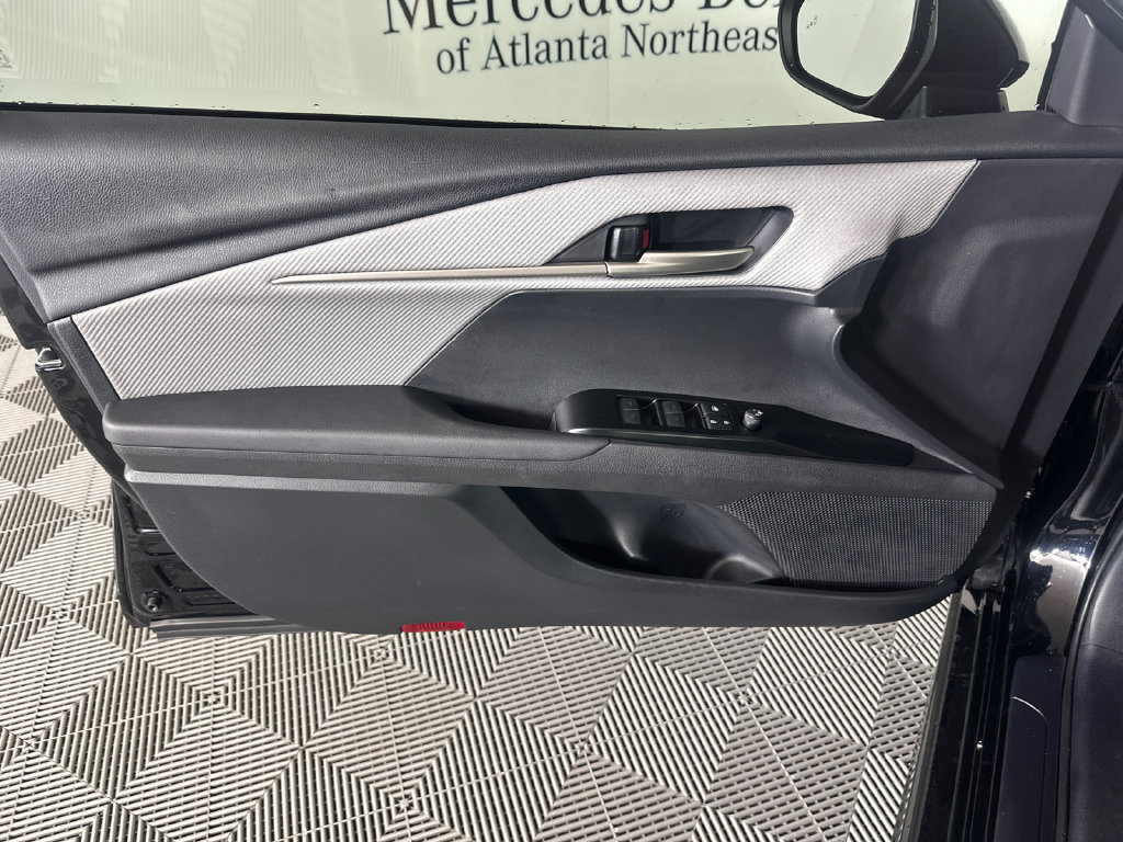 Used 2025 Toyota Camry SE FWD image 10