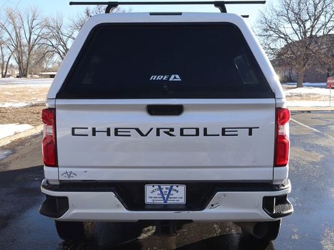 Used 2020 Chevrolet Silverado 2500 High Country image 6