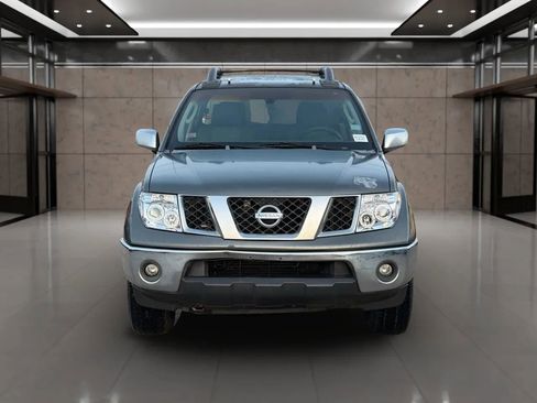 Used 2006 Nissan Frontier NISMO w/ (J01) Sunroof Pkg image 3