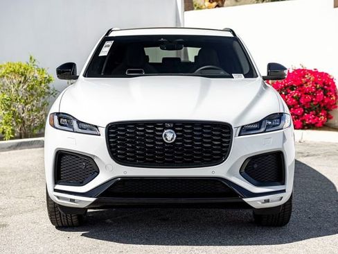 New 2026 Jaguar F-PACE R-Dynamic S image 3
