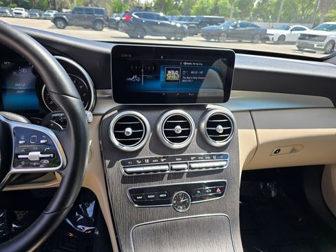 Used 2020 Mercedes-Benz C 300 C 300 image 21