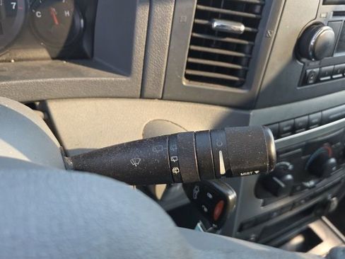 Used 2006 Jeep Grand Cherokee Laredo image 40