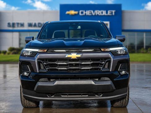 New 2026 Chevrolet Colorado LT w/ LT Convenience Package AWD/4WD image 2