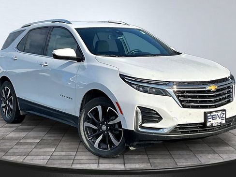 Used 2022 Chevrolet Equinox Premier AWD/4WD image 3
