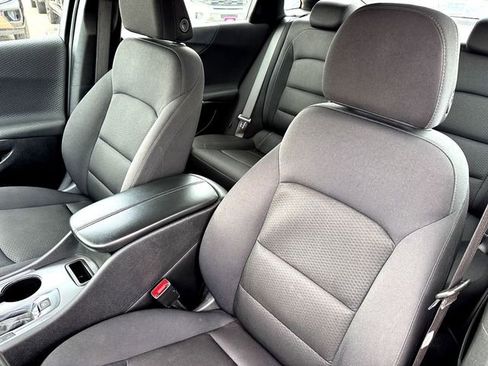 Used 2024 Chevrolet Malibu LT image 10