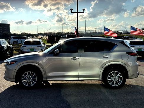 New 2025 MAZDA CX-5 AWD 2.5 S w/ Preferred Package image 5