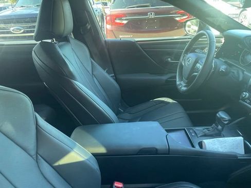 Used 2024 Lexus ES 300h F Sport w/ Accessory Package (Z2) FWD image 8