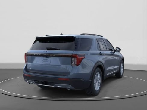 New 2025 Ford Explorer Active w/ Active Comfort Package image 8
