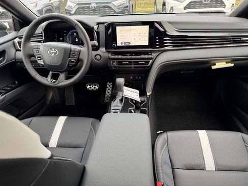 New 2026 Toyota Camry Hybrid image 5