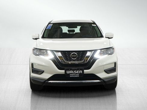 Used 2019 Nissan Rogue S AWD/4WD image 3