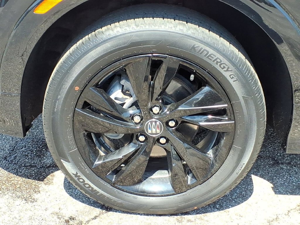 Certified 2024 Buick Encore GX Sport Touring w/ Advanced Technology Package AWD/4WD image 12
