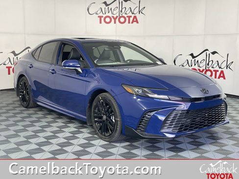 New 2026 Toyota Camry SE FWD image 1
