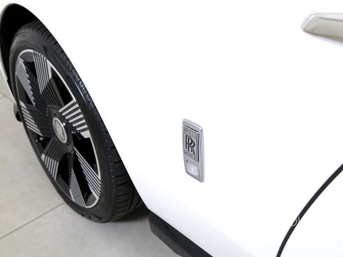 Used 2025 Rolls-Royce Spectre w/ Spectre Enhancement Package image 37