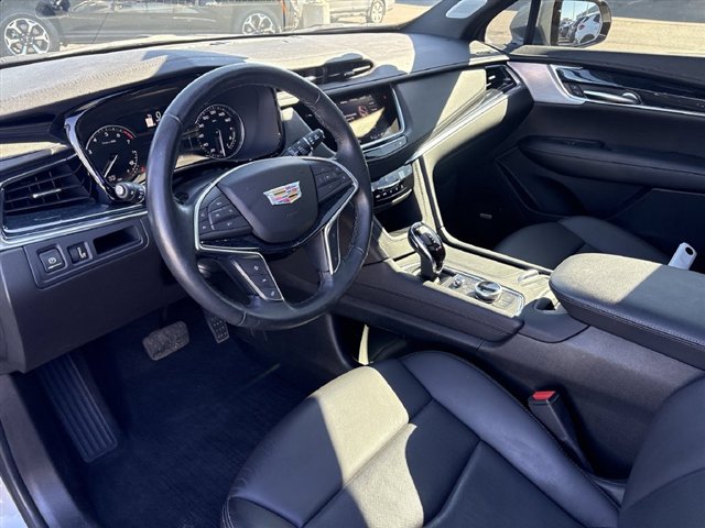 Certified 2024 Cadillac XT5 Premium Luxury w/ LPO, Floor Liner Package AWD/4WD image 10