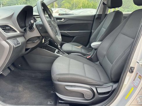 Used 2022 Hyundai Accent SEL FWD image 21