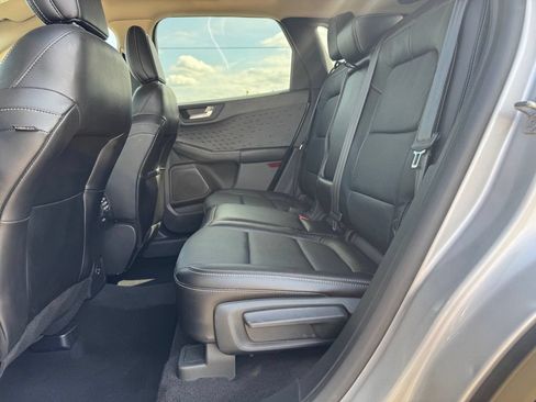 Used 2020 Ford Escape Titanium AWD/4WD image 8