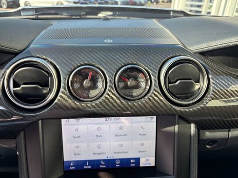 Used 2022 Ford Mustang Shelby GT500 w/ Technology Package RWD image 2