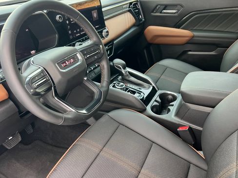 Used 2026 GMC Canyon AT4 AWD/4WD image 7