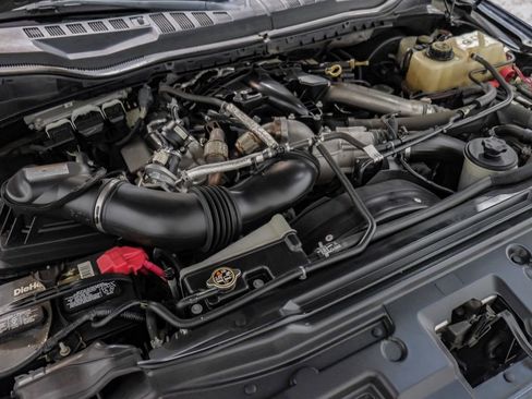 Used 2019 Ford F250 Lariat w/ Lariat Ultimate Package image 57