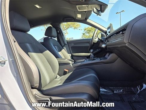 Used 2023 Honda Civic Sport image 16