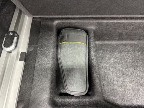 Used 2024 Rivian R1S Adventure AWD/4WD image 34