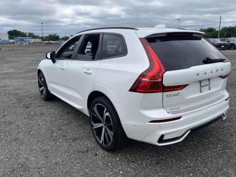 Used 2024 Volvo XC60 B5 Ultimate w/ Protection Package Premier AWD/4WD image 4