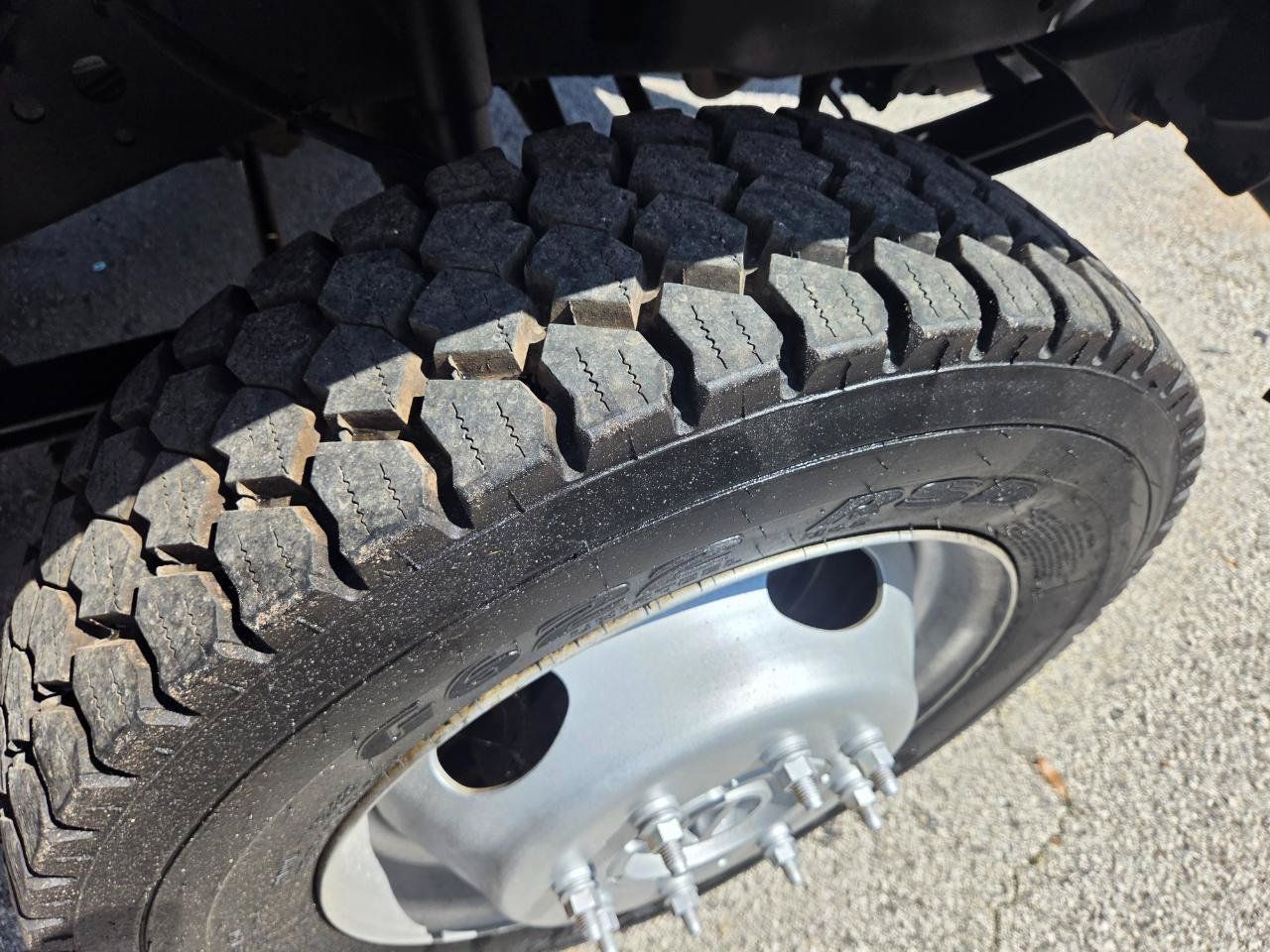 Used 2000 Ford F450 4x4 Regular Cab Super Duty image 20