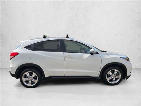 Used 2016 Honda HR-V EX-L image 4