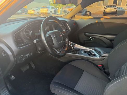 Used 2020 Dodge Challenger R/T RWD image 4