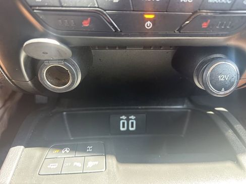 Used 2019 Ford Ranger Lariat w/ Equipment Group 501A Mid RWD image 19