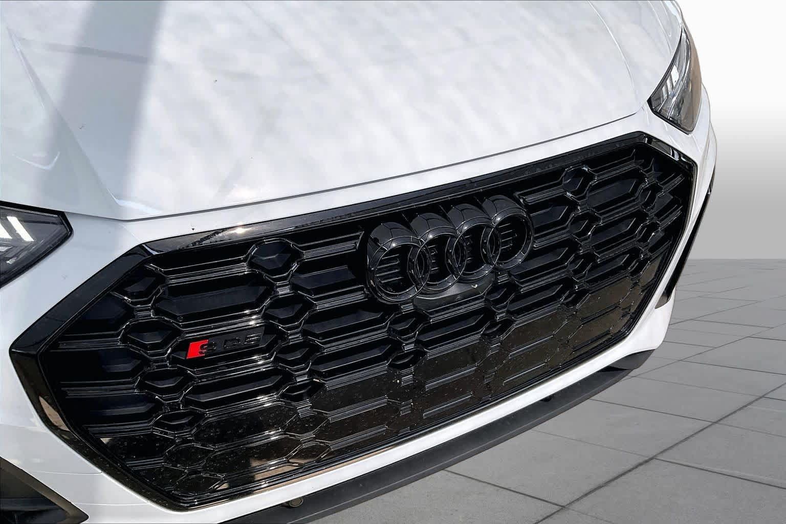 Used 2024 Audi SQ5 Prestige w/ Prestige Package AWD/4WD image 29