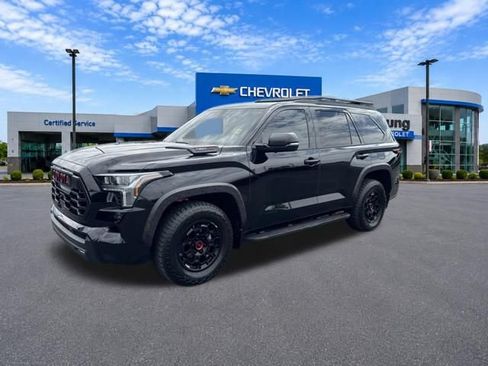Used 2025 Toyota Sequoia TRD Pro AWD/4WD image 3