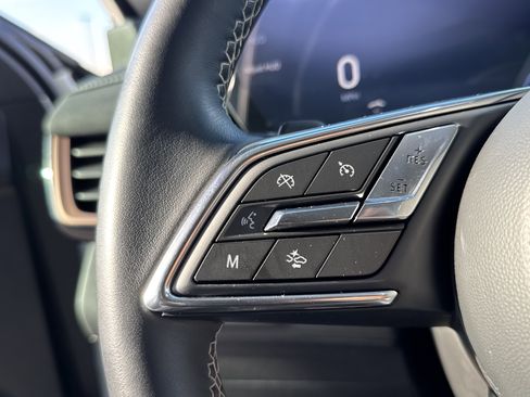 Used 2025 Buick Envision Sport Touring image 19