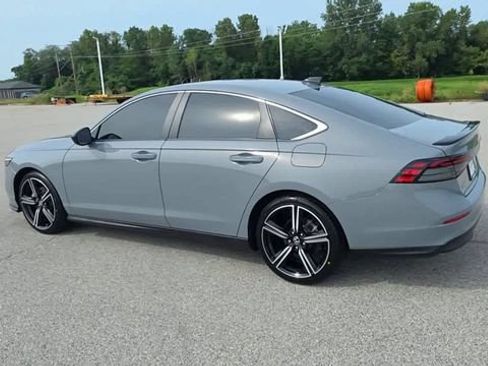 Used 2024 Honda Accord Sport image 5
