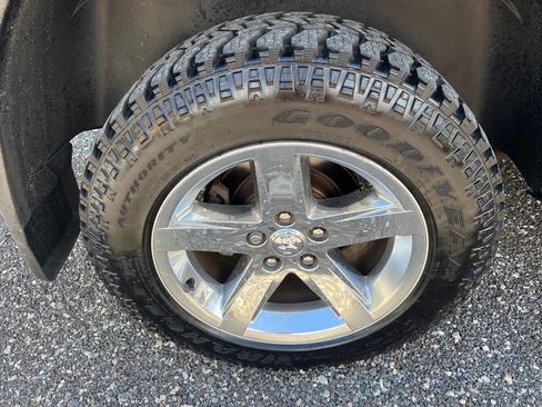 Used 2012 RAM 1500 Express w/ ST Popular Equipment Group AWD/4WD image 30