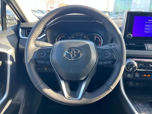 New 2025 Toyota RAV4 XLE image 15