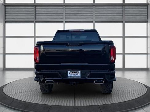 Used 2026 GMC Sierra 1500 AT4 w/ AT4 Premium Package AWD/4WD image 5