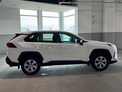 Used 2023 Toyota RAV4 LE image 11