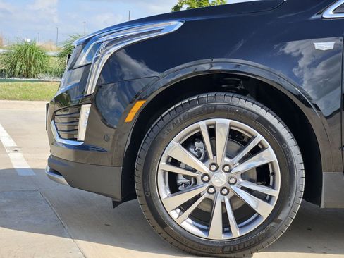 New 2026 Cadillac XT5 Premium Luxury image 11