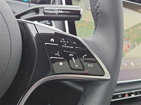 New 2026 Mercedes-Benz E 350 4MATIC Sedan image 15