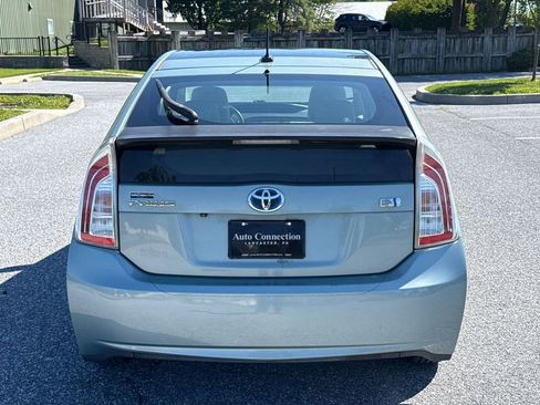 Used 2013 Toyota Prius Three w/ Solar Roof Pkg FWD image 7